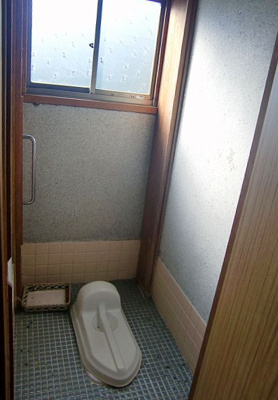 【トイレ】 | 箕輪町中箕輪中古住宅２９ | 大トイレ