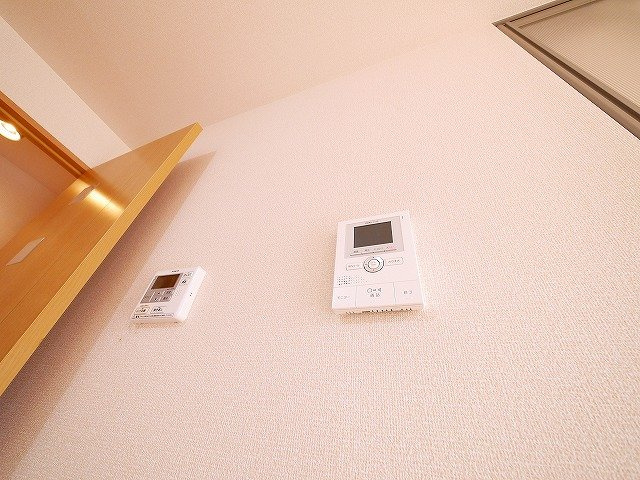 フェアリー　Ｃ棟のセキュリティ|モニター付きインターホンです