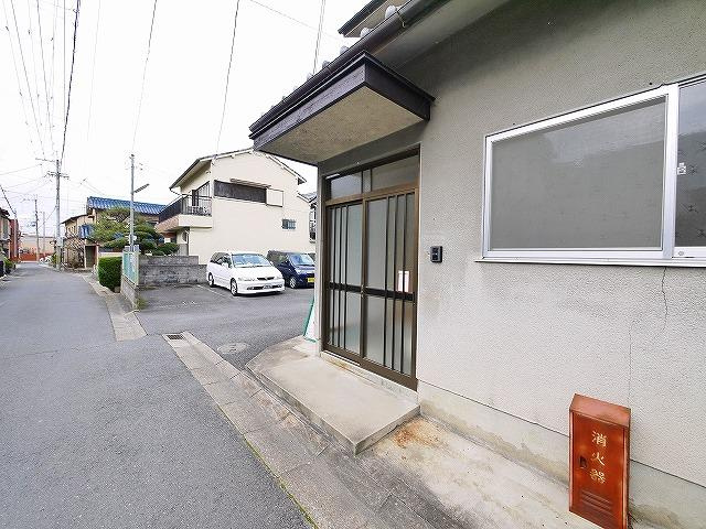 鹿野戸建（紀寺町）のエントランス
