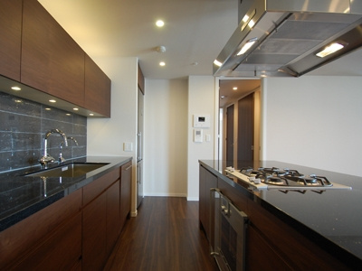 千代田区三番町の賃貸マンションのキッチン