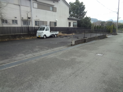 【外観】 | 岡本モータープール