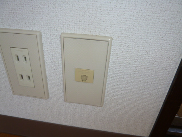 メゾンレオＡの設備|電話モジュラー