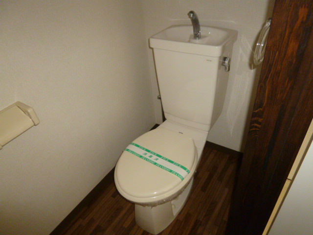 メゾンレオＡのトイレ