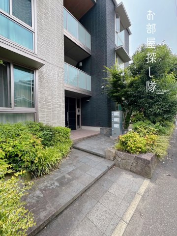 ヒルウォーカー日吉町のエントランス