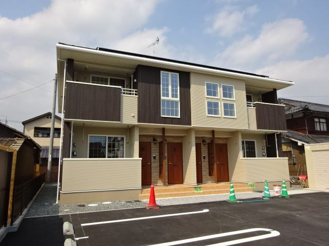 倉敷市真備町川辺のアパートの外観