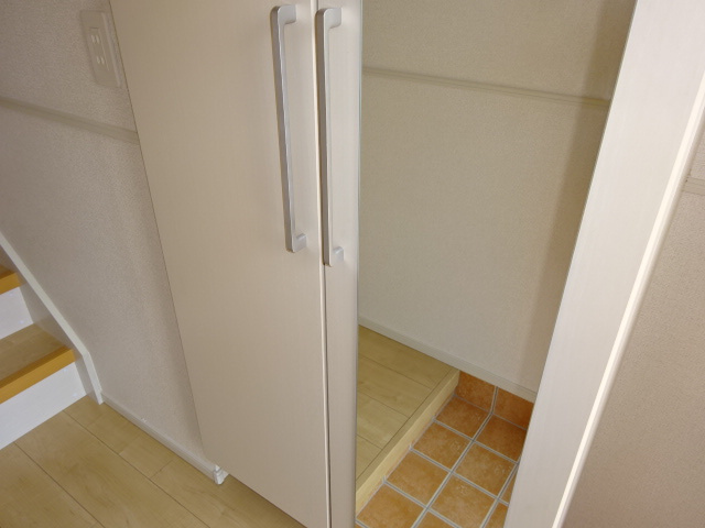 セレノの収納|シューズボックス