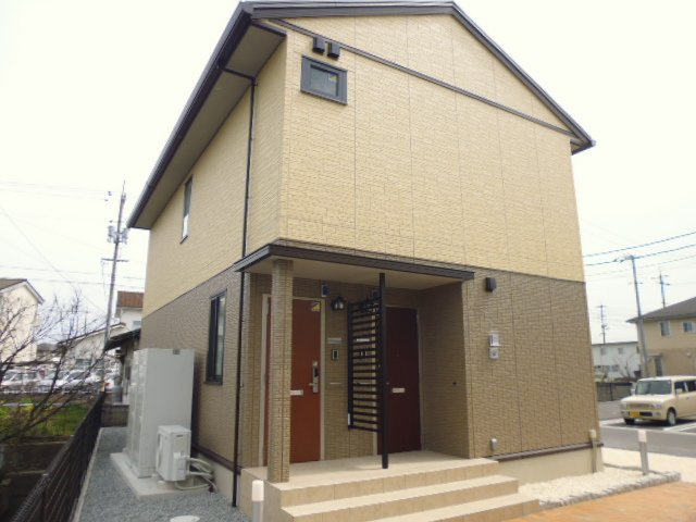 総社市真壁のアパートの外観