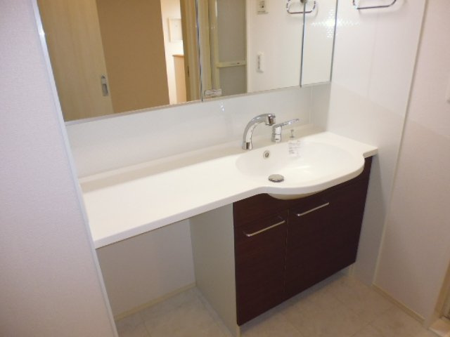 フォーチューン真壁Ｄの独立洗面台