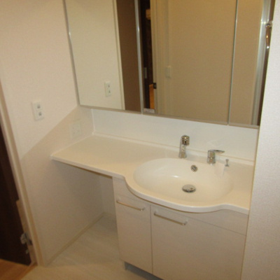 【独立洗面台】 | Placido