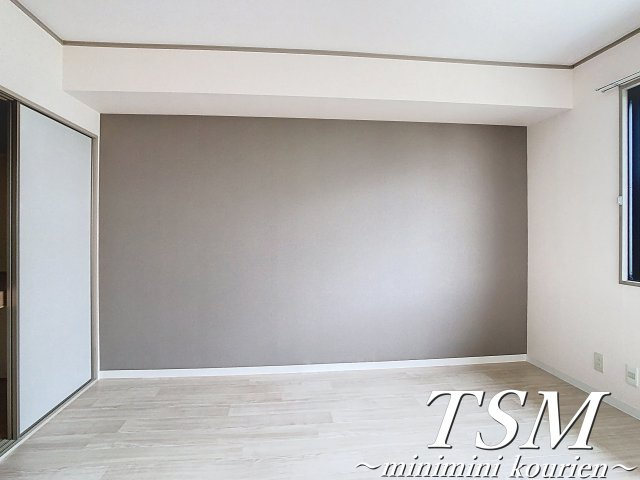 ヴェルドミール出口の洋室