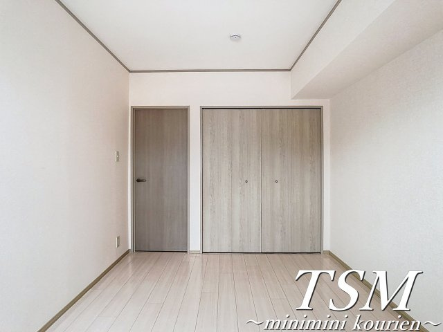 ヴェルドミール出口の洋室