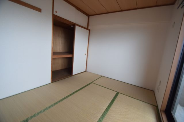 ＩＮＳＵＲＡＮＣＥ　ＢＬＤＧ．Ⅸの寝室|落ち着けます