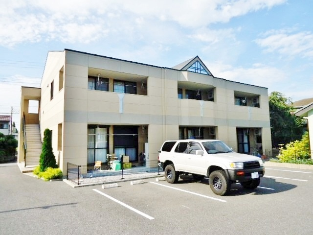 メゾンガイアの駐車場