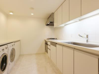 港区六本木３丁目の賃貸マンションのキッチン