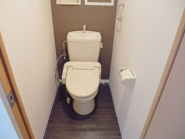 パインプロスのトイレ