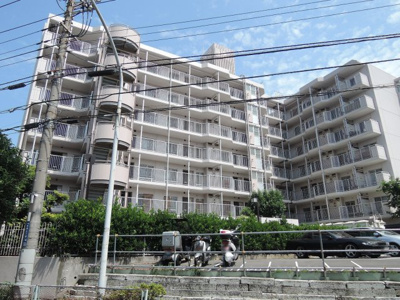 【外観】 | コスモ武蔵新城 | 南向きの三方角部屋につき、陽当り・通風良好！