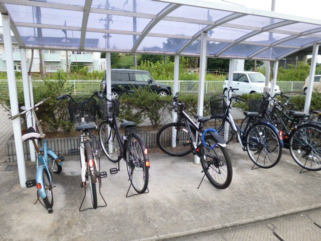 倉敷市中庄のアパートのその他共用部分|自転車置き場