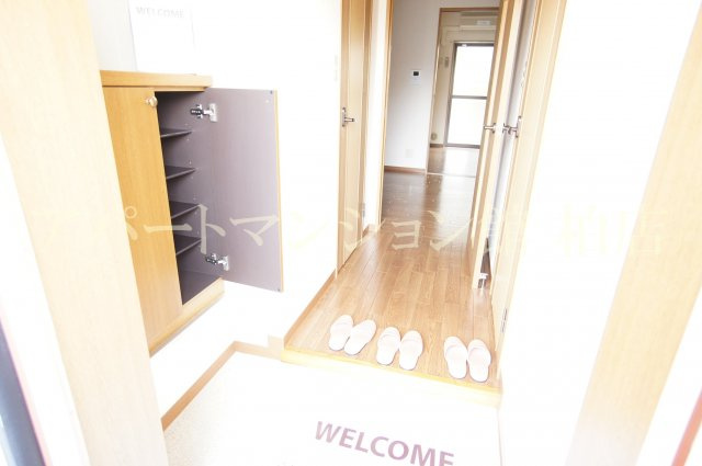 アメニティ富里の玄関