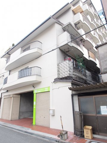 サンロール湊町の外観