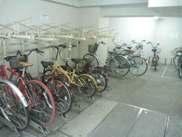 YMK NANBA（ワイエムケーナンバ）　BRAVI不動産のその他共用部分|【YMK NANBA（ワイエムケーナンバ）】駐輪場