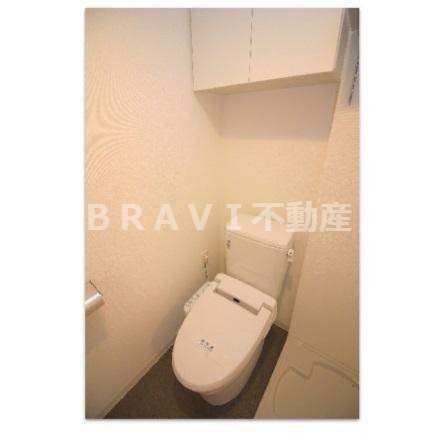 AFFLUENCE難波　アフルエンスナンバ　BRAVI不動産のトイレ|【アフルエンスナンバ】コンパクトで使いやすいトイレです