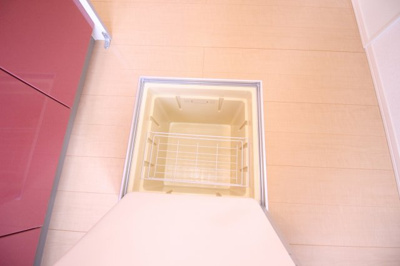 【キッチン】 | フローレンス宮町 | 床下収納