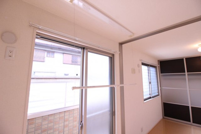 【設備】 | フローレンス宮町 | 室内物干し器具