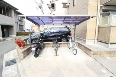 【その他共用部分】 | フローレンス宮町 | 屋根付き駐輪場