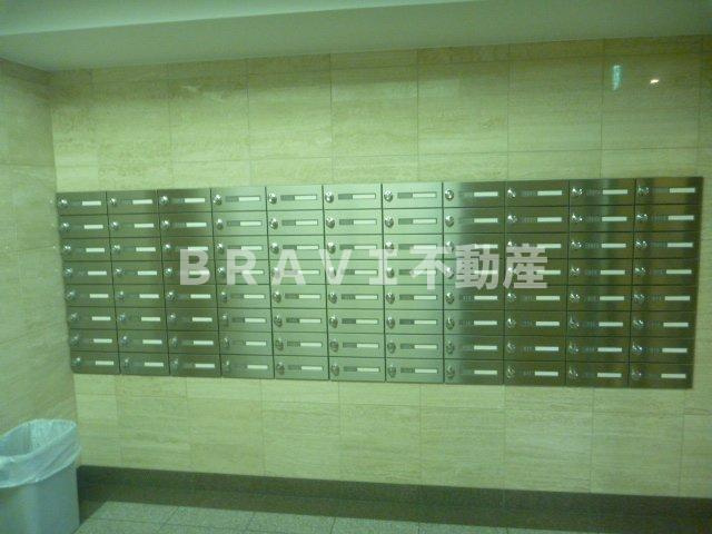 グラマシー心斎橋東　BRAVI不動産のその他共用部分|【グラマシー心斎橋東】郵便受け