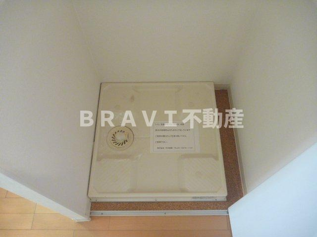 グラマシー心斎橋東　BRAVI不動産の設備|【グラマシー心斎橋東】洗濯機置き場