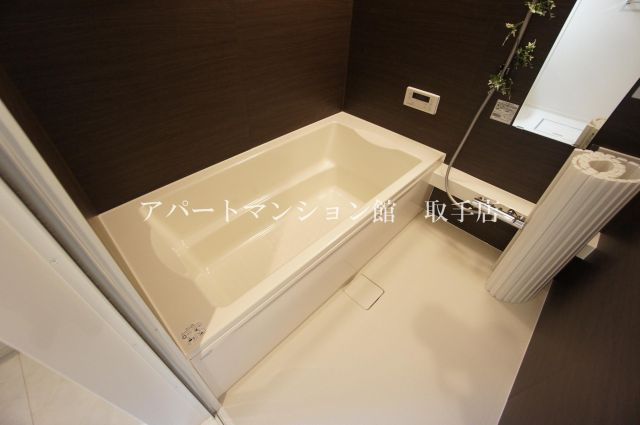 ファミールAの浴室