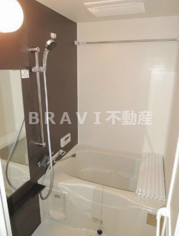 プレサンス玉造駅前　BRAVI不動産の浴室|【プレサンス玉造駅前】ゆったり過ごせるお風呂です