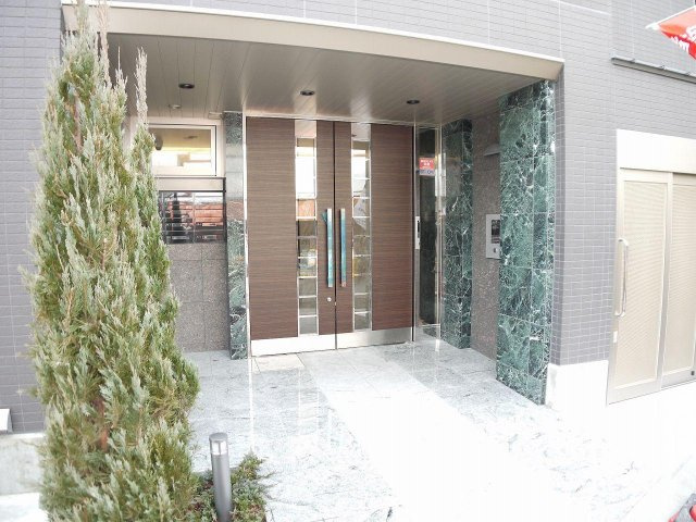 【エントランス】 | maison de chou chou 立花　(メゾンドシュシュタチバナ)