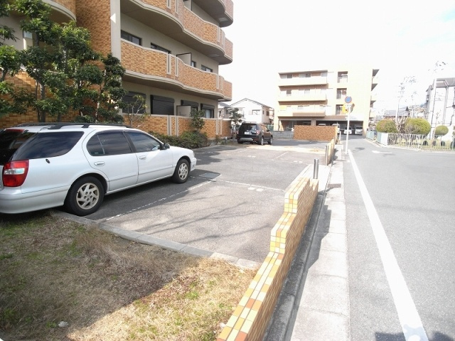 【駐車場】 | フローリッシュ北田