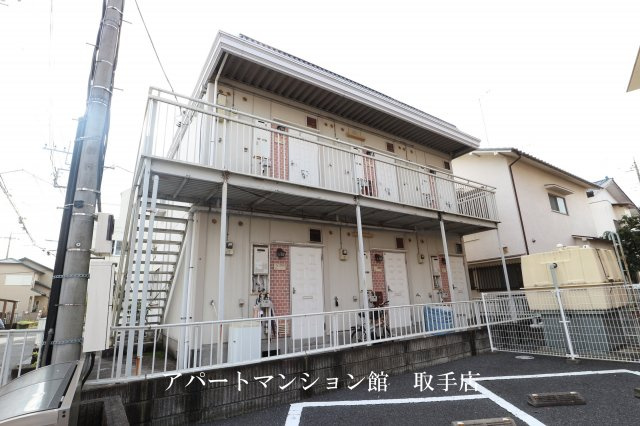 リバーサイドパレスの外観