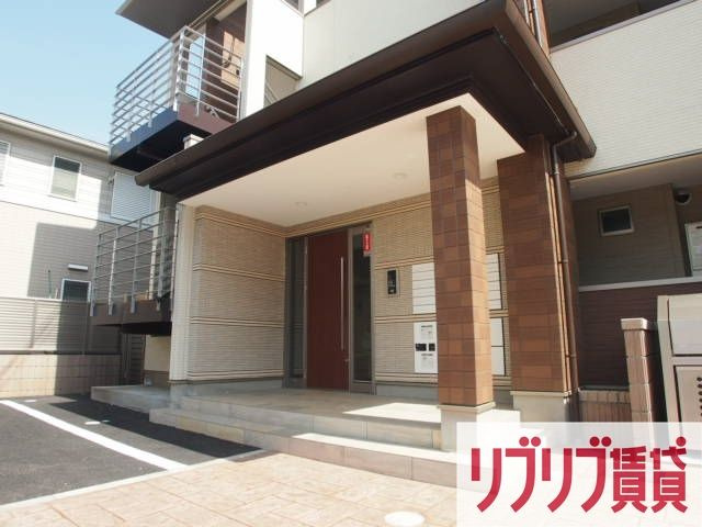 AQUE（アクエ）11のエントランス