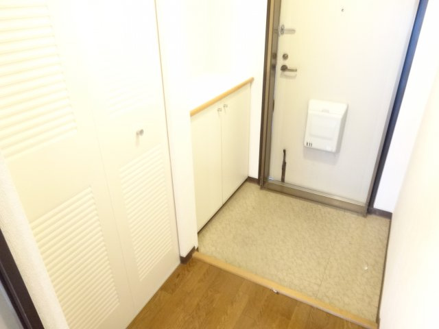 ライオンズマンション大阪狭山弐番館の玄関