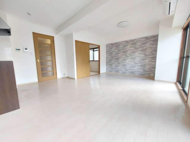 グミヒルズの居間・リビング