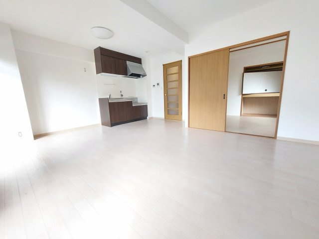 グミヒルズの居間・リビング