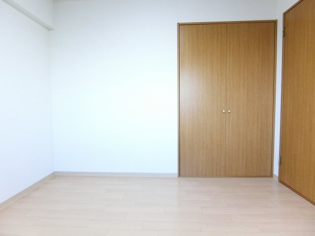 グミヒルズの寝室