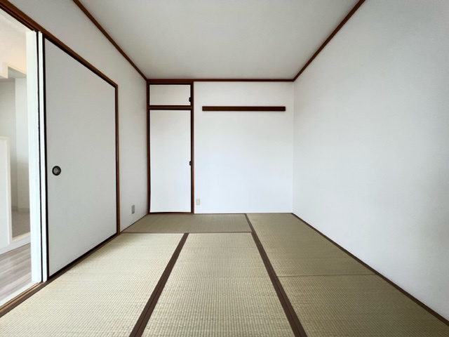 アデューウエダの和室