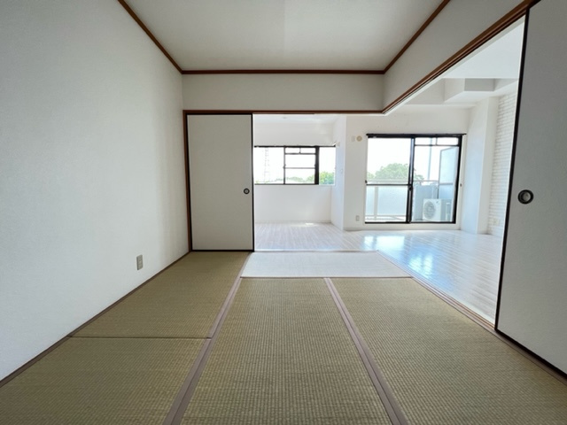 アデューウエダの和室