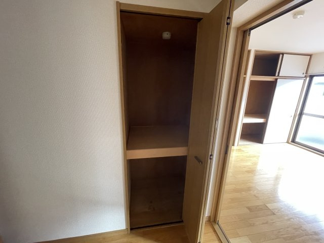 フレンドリーヒルA棟の収納