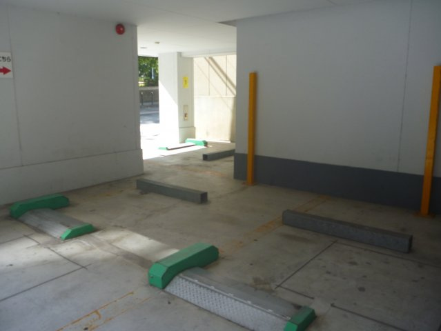 EAST ONE（イーストワン）　BRAVI不動産の駐車場|【EAST ONE】近隣パーキングあり