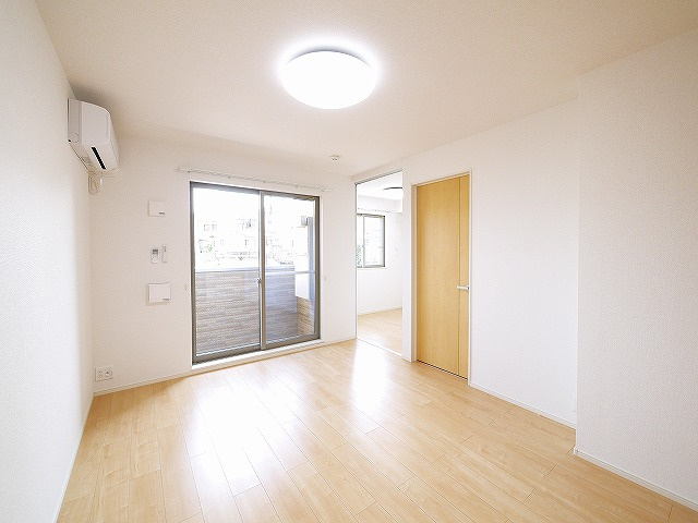 カルム　ドミールの居間・リビング|おしゃれな居間です