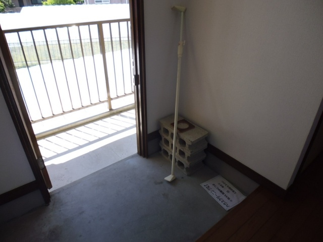 フラット松江の玄関