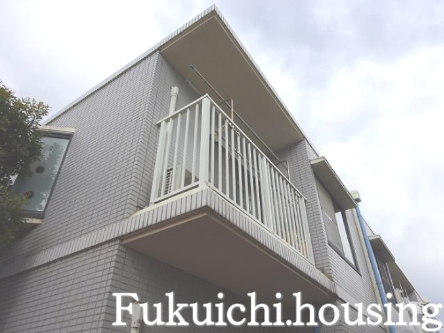 ロイヤルハイツ上北沢の外観