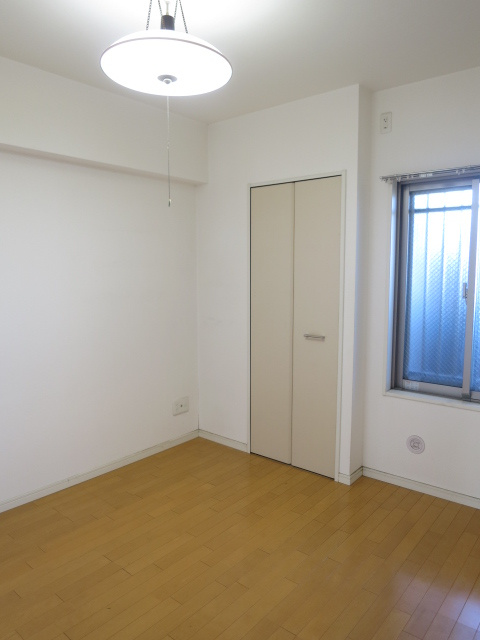 ラシュレ久米川ステーションサイドの収納