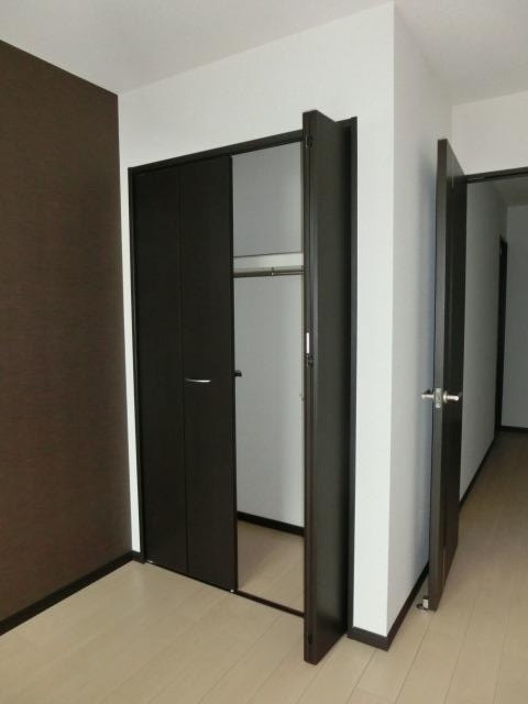 フジパレス神崎川　III番館の収納