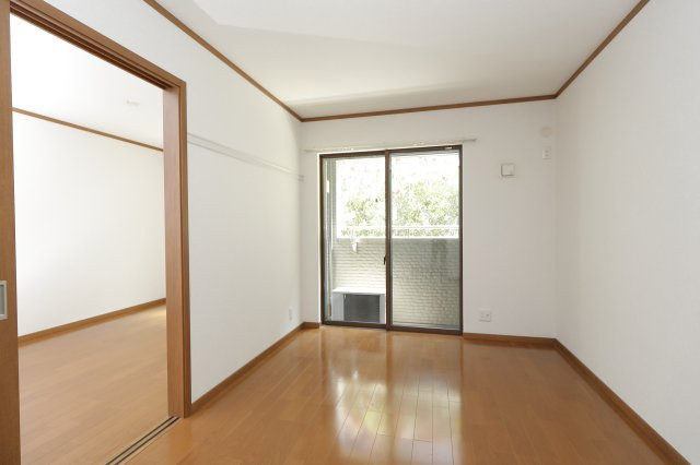 Lanai House 393 Noahの洋室